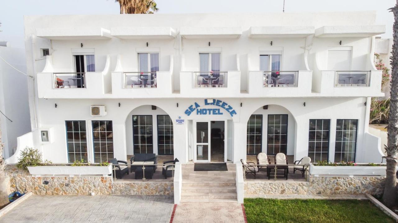 Sea Breeze Hotel Mastihari Exterior photo
