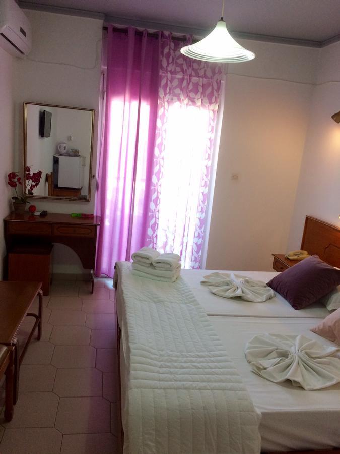 Sea Breeze Hotel Mastihari Exterior photo