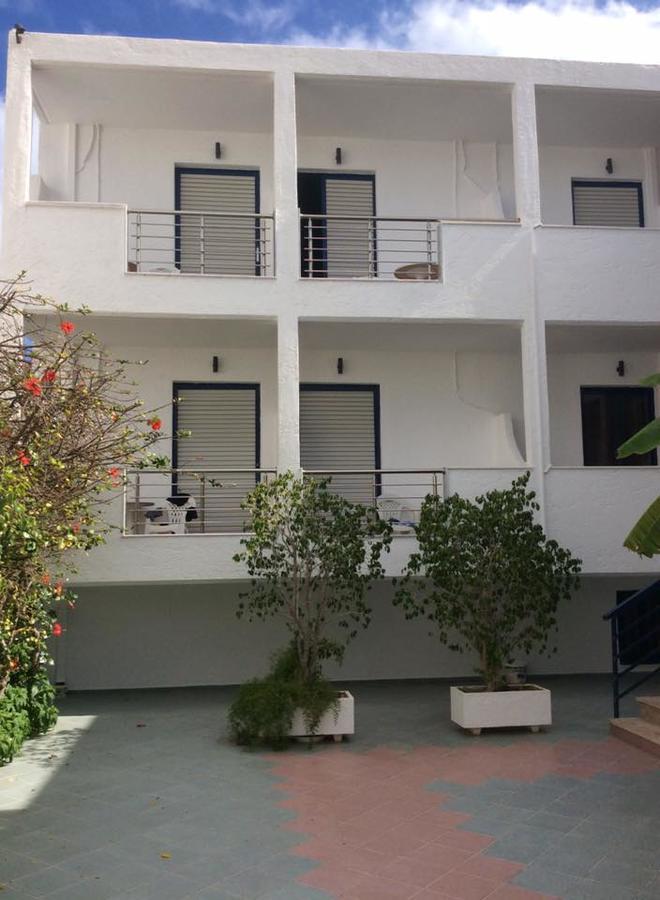 Sea Breeze Hotel Mastihari Exterior photo